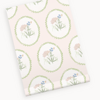 "Rosie" Print Wallpaper in Pink